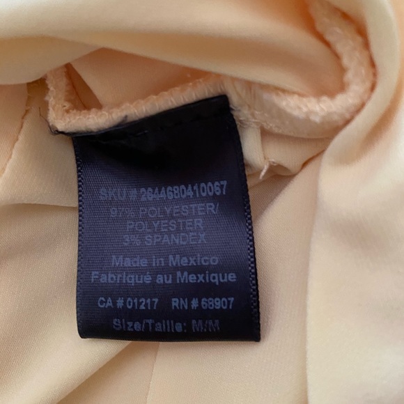 Le Chateau yellow dress - Picture 3 of 3